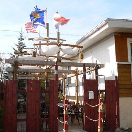 L'Oasis Du Pirate Bed & Breakfast Lévis Exterior photo