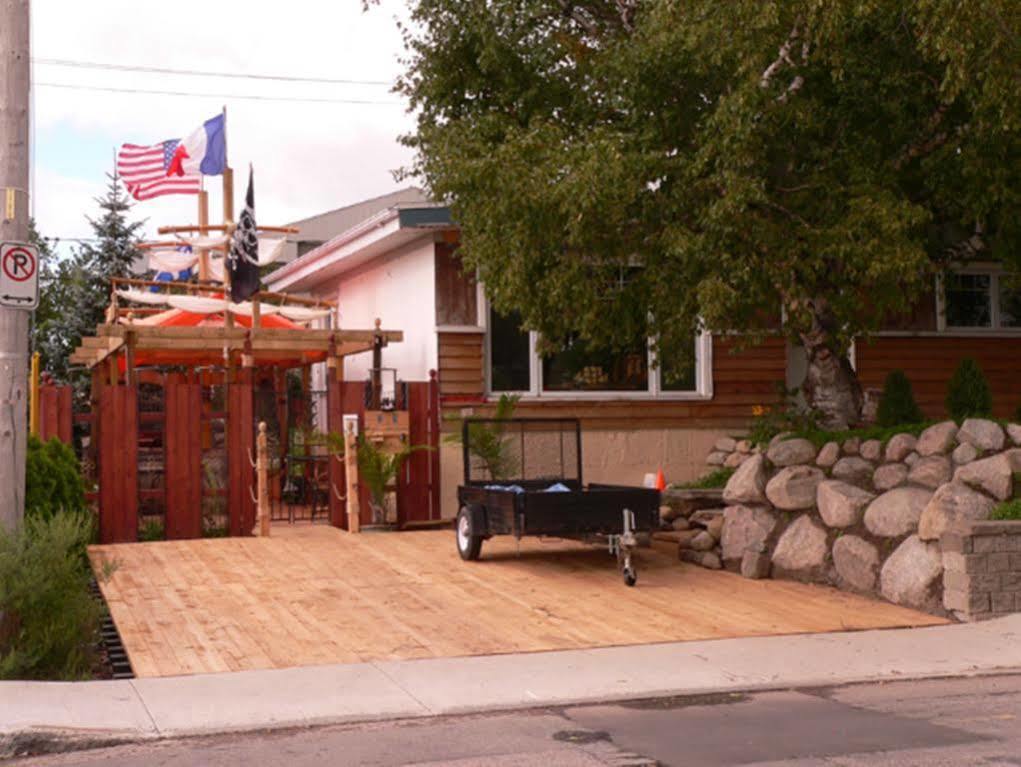 L'Oasis Du Pirate Bed & Breakfast Lévis Exterior photo